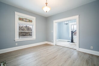 501 Delta Ave in Cincinnati, OH - Building Photo - Building Photo