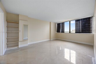 4102 Inverrary Blvd, Unit 4200 Inverrary Blvd #3715 in Lauderhill, FL - Building Photo - Building Photo