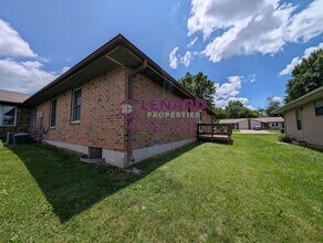 2955 W Roxbury St in Springfield, MO - Building Photo - Building Photo