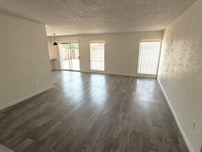 628 W Fogal Way in Tempe, AZ - Building Photo - Building Photo