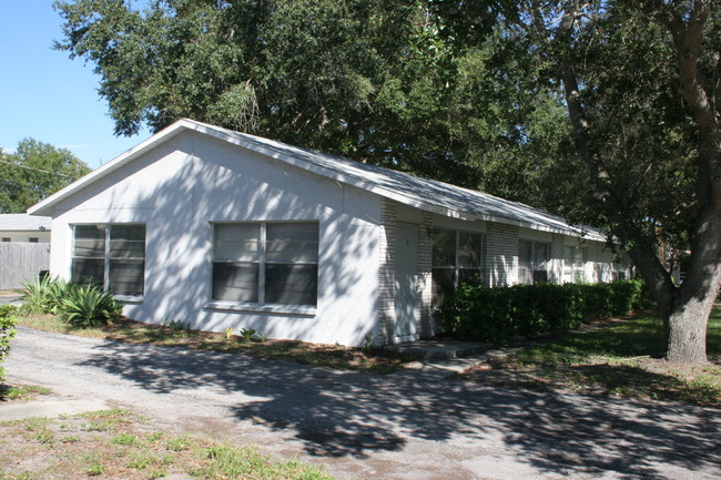 3229 Adrian Ave in Largo, FL - Building Photo - Building Photo