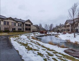 6005 St Moritz Dr in Whitefish, MT - Building Photo