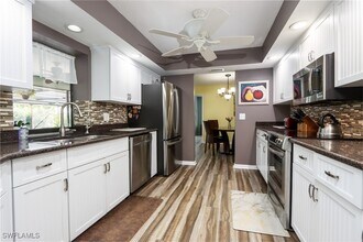 6030 Birnam Wood Ln in Ft. Myers, FL - Building Photo - Building Photo