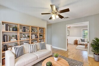 4810 Prock Ln in Austin, TX - Building Photo - Building Photo