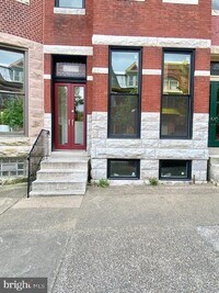 719 Reservoir St photo'