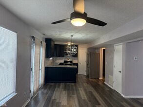 5643 Imperial Woods Cir in Indianapolis, IN - Building Photo - Building Photo