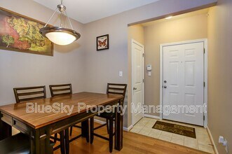 770-73D Walker Square in Charlottesville, VA - Building Photo - Building Photo