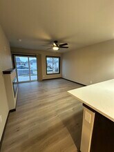 840 Dry Run Creek Ct in Hiawatha, IA - Building Photo - Building Photo