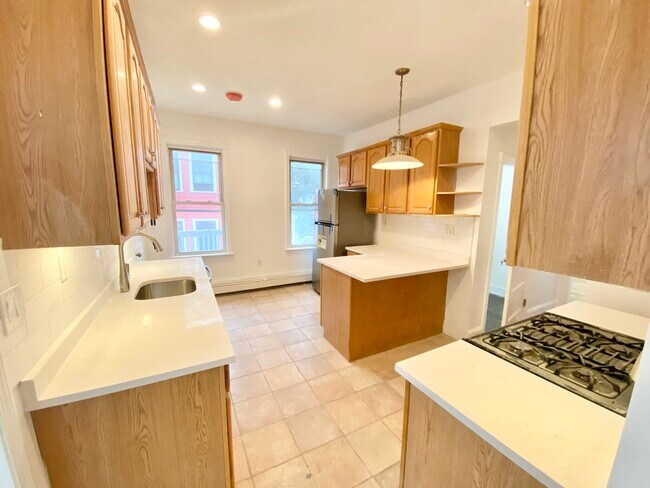20 Imrie Rd, Unit 2 in Boston, MA - Building Photo - Building Photo
