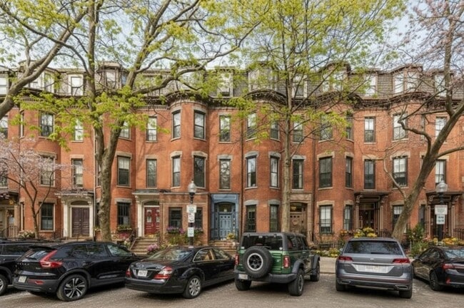 property at 41 Warren Ave