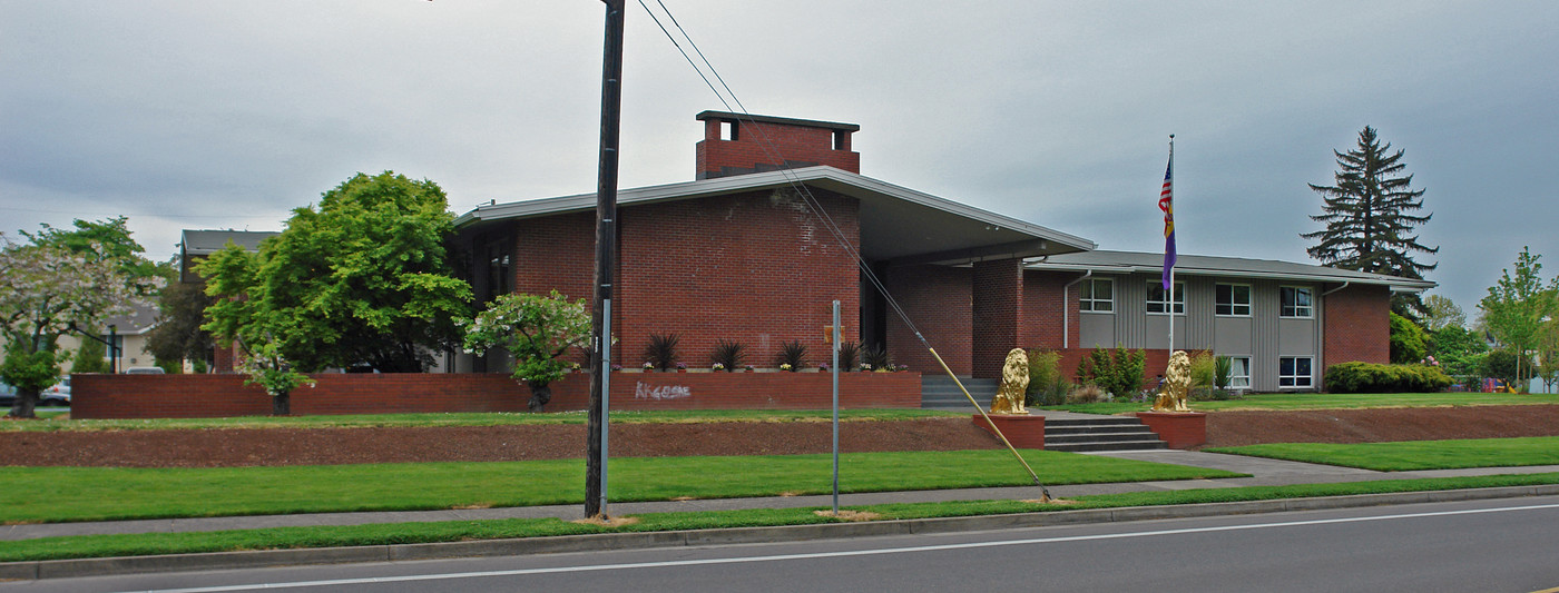 Sigma Alpha Epsilon Fraternity in Corvallis, OR - Building Photo