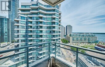230-2230 Queens Quay W in Toronto, ON - Building Photo - Building Photo