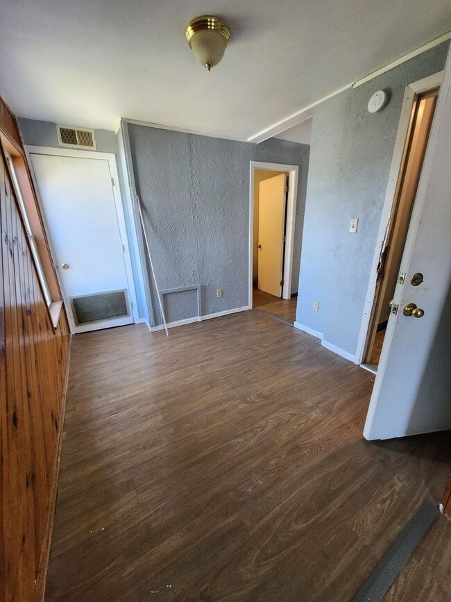 1101 Pennsylvania Ave in Erie, PA - Building Photo - Building Photo