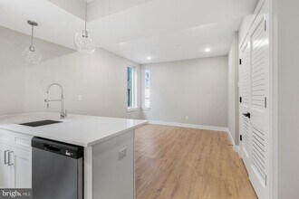 1144 Frankford Ave in Philadelphia, PA - Building Photo - Building Photo