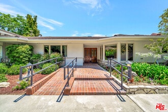 1100 Rodeo Rd in Arcadia, CA - Building Photo - Building Photo