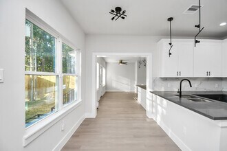 10522 Sierra Dr in Houston, TX - Building Photo - Building Photo