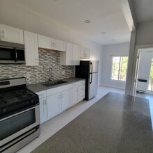 837 Normandie Ave in Los Angeles, CA - Building Photo - Building Photo