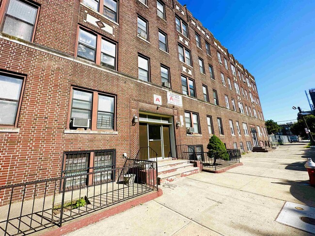 property at 117 Corbin Ave