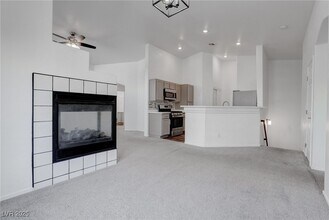 6550 Tumbleweed Ridge Ln in Henderson, NV - Building Photo - Building Photo