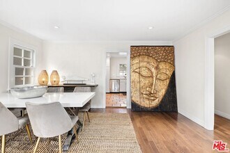 639 Westbourne Dr in West Hollywood, CA - Foto de edificio - Building Photo