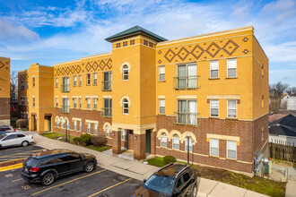 Humboldt Ridge Apartments in Chicago, IL - Building Photo - Building Photo