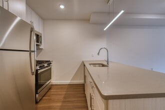 957 Broadway in Bayonne, NJ - Building Photo - Building Photo