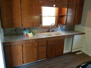 214 S McComas St in Wichita, KS - Building Photo - Building Photo