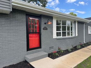 5800 Ponderosa Dr in Stevensville, MI - Building Photo - Building Photo