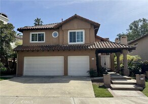 14 Cala D Or in Laguna Niguel, CA - Building Photo