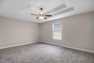 418 Lansing Ln in Bowling Green, KY - Building Photo - Building Photo