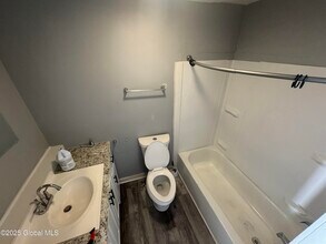 663 2nd Ave in Troy, NY - Building Photo - Building Photo