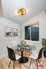 9801 Portola Dr in Beverly Hills, CA - Building Photo - Building Photo