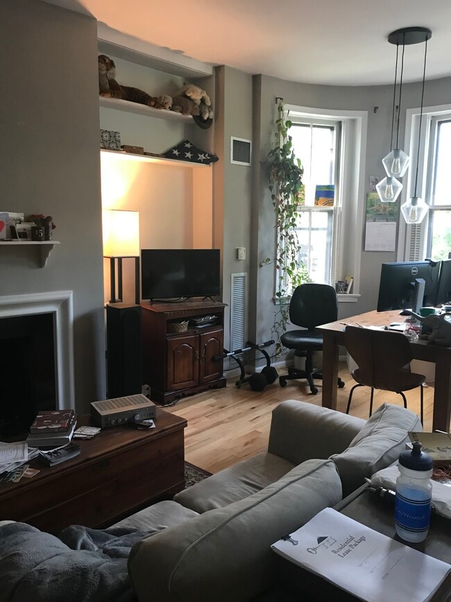 1752 Corcoran St NW, Unit 2-B in Washington, DC - Building Photo - Building Photo