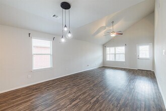 6102 Lilly Belle St in Park Row, TX - Building Photo - Building Photo