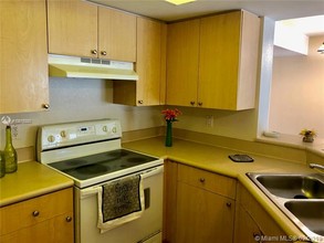 9222 W Atlantic Blvd-Unit -1311 in Coral Springs, FL - Building Photo - Building Photo