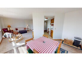 316 Becker Ave SW in Willmar, MN - Building Photo