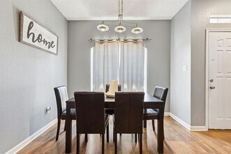 2707 Yorkfield Ct in Arlington, TX - Building Photo - Building Photo