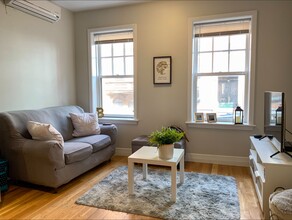 33A Anderson St, Unit 1 in Boston, MA - Foto de edificio - Building Photo