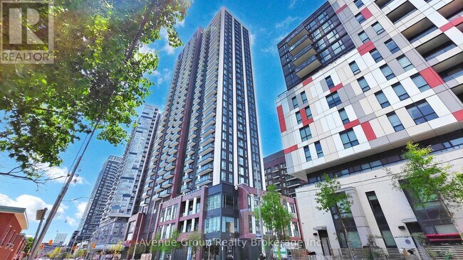 130 River St in Toronto, ON - Building Photo - Building Photo