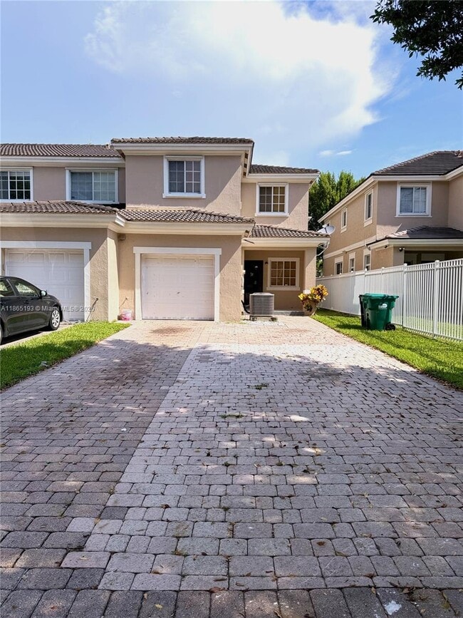 13930 SW 279th Ln in Homestead, FL - Building Photo - Building Photo