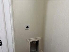 1231 Sycamore Ave in Huntsville, TX - Building Photo - Building Photo