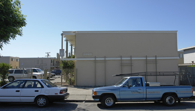 2140 Stone St in San Pablo, CA - Building Photo - Building Photo