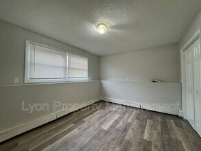 235 Weeden St in Pawtucket, RI - Building Photo - Building Photo