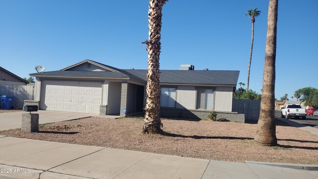 8002 West Campbell Ave in Phoenix, AZ - Building Photo - Building Photo