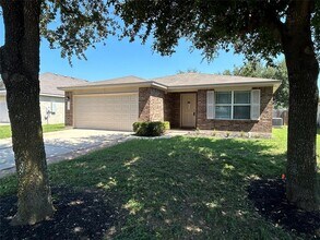 207 Peaceful Haven Way in Hutto, TX - Building Photo - Building Photo