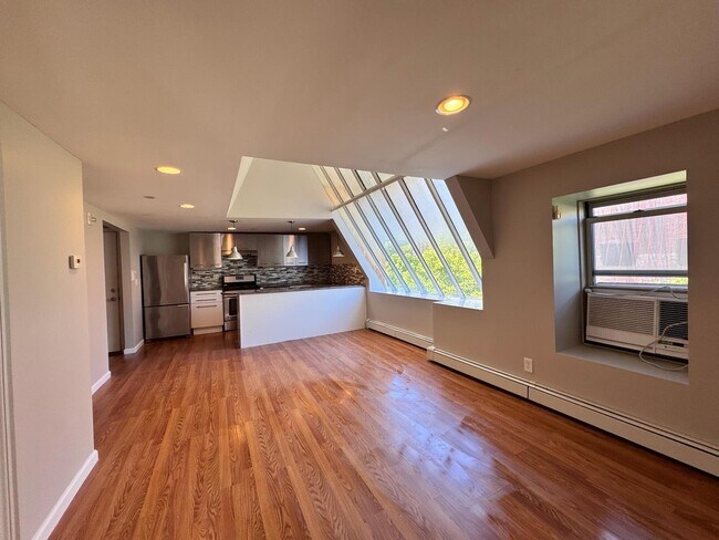 42 North St-Unit -3 in Middletown, NY - Building Photo - Building Photo