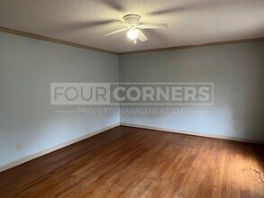 5524 Robinridge Rd in Greensboro, NC - Building Photo - Building Photo