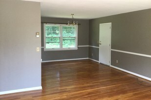 940 McBryde Ln in Blacksburg, VA - Building Photo