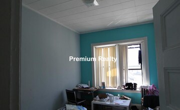 6 Linden St, Unit 1 in Boston, MA - Foto de edificio - Building Photo