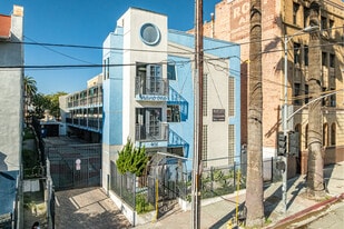403 S Alvarado St in Los Angeles, CA - Building Photo